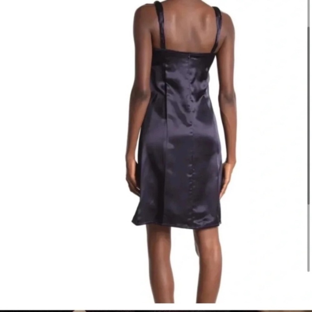 HELMUT LANG Silk V Neck Blue Slip cami
Dress size S - Picture 2 of 3